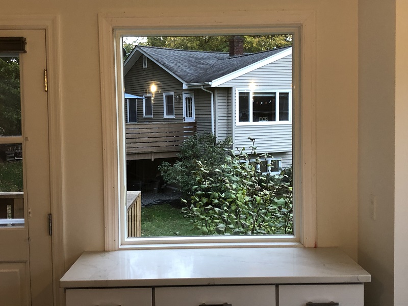 This is single pane glass which doesn't keep the cold out 